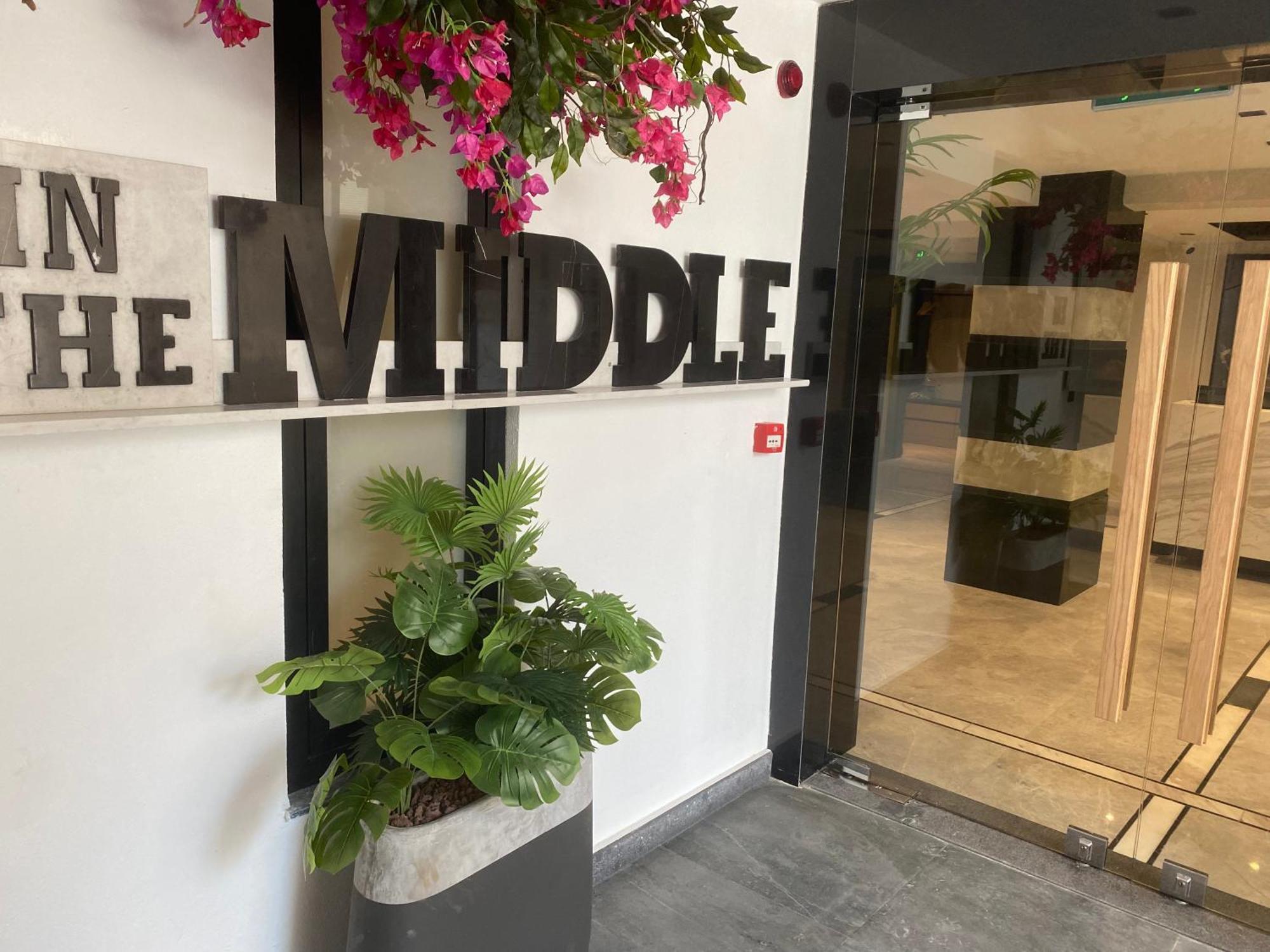In The Middle Hotel アンタルヤ エクステリア 写真